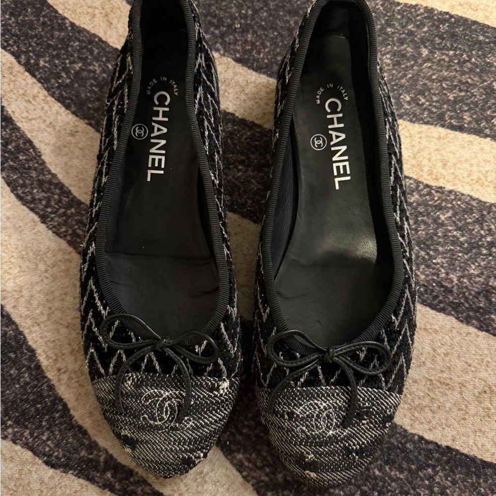 Chanel Tweed Chevron Black Grey Classic Ballet Flats Authentic Vintage 39.5